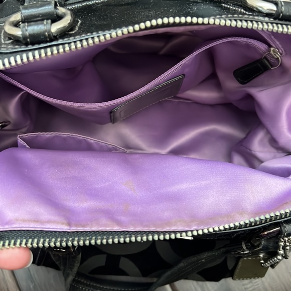 Coach Purse gently used - Picture 7 of 8